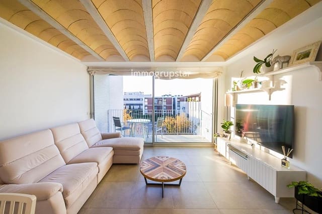 3 slaapkamer Flat te koop in Platja d'Aro, Castell-Platja d'Aro met zwembad garage - € 530.000 (Ref: 9441971)