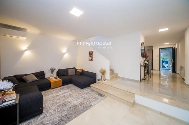 4 soveværelse Byhus til salg i Platja d'Aro, Castell-Platja d'Aro med garage - € 600.000 (Ref: 9442034)