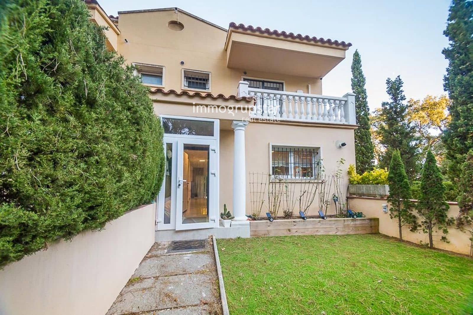 4 bedroom Townhouse for sale in Castell-Platja d'Aro with garage - € 600,000 (Ref: 9442034)
