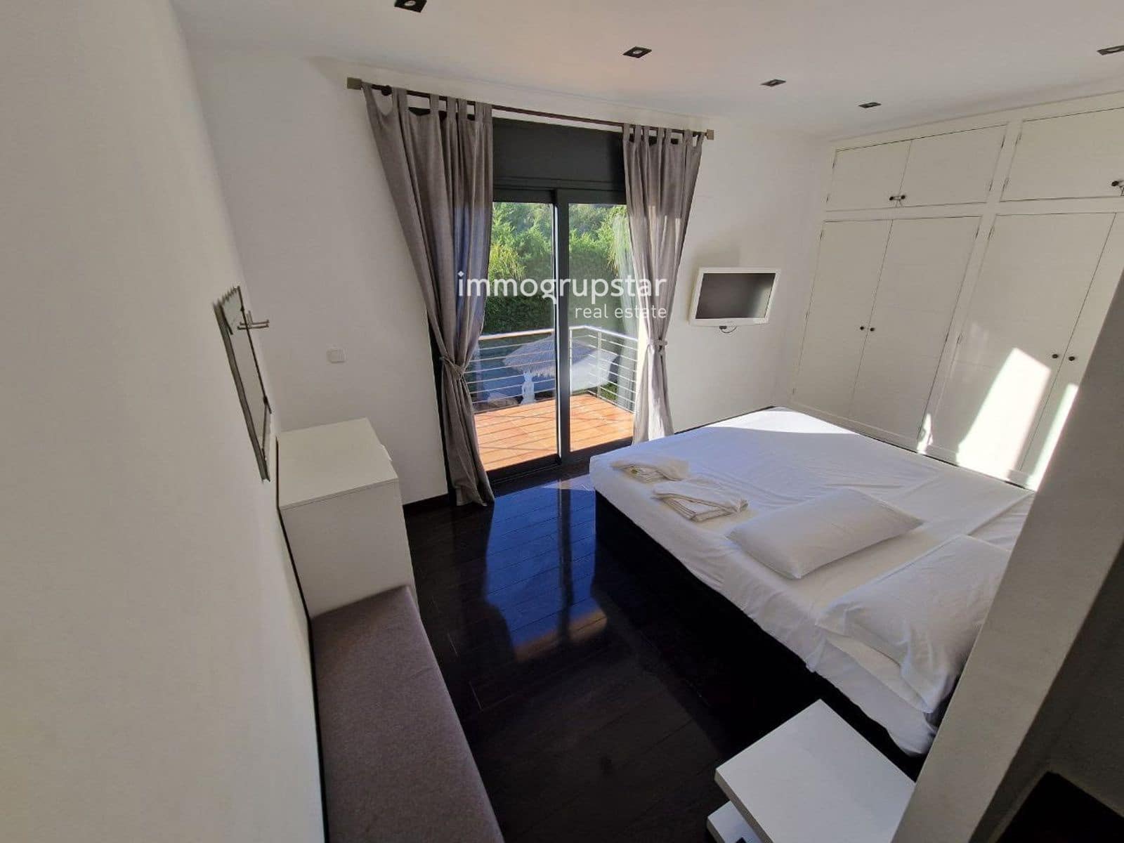 4 soveværelse Villa til salg i Platja d'Aro med swimmingpool garage - € 749.000 (Ref: 9442035)