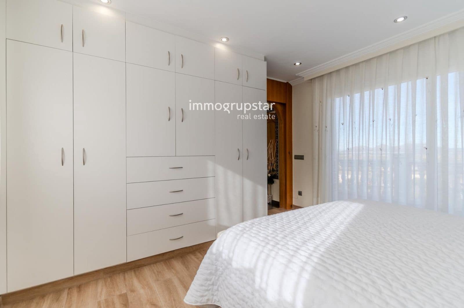 5 soverom Villa til salgs i Pals med svømmebasseng garasje - € 1 200 000 (Ref: 9446961)