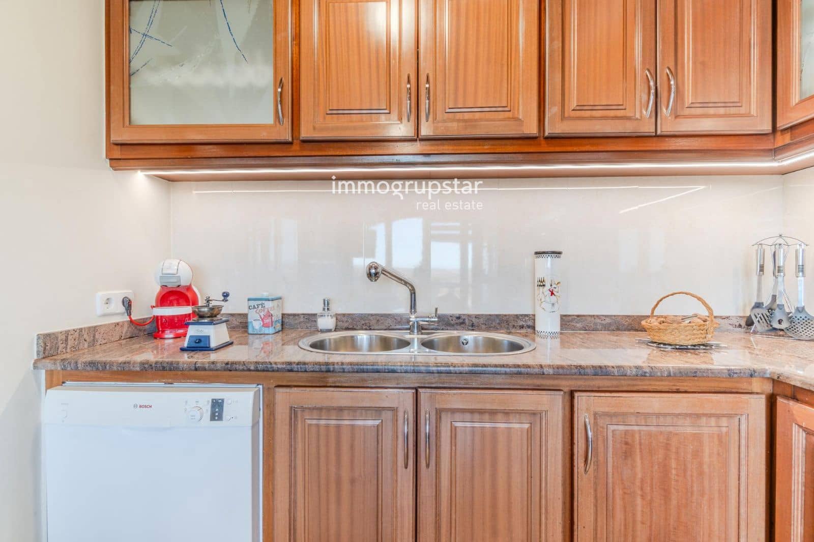 5 soverom Villa til salgs i Pals med svømmebasseng garasje - € 1 200 000 (Ref: 9446961)