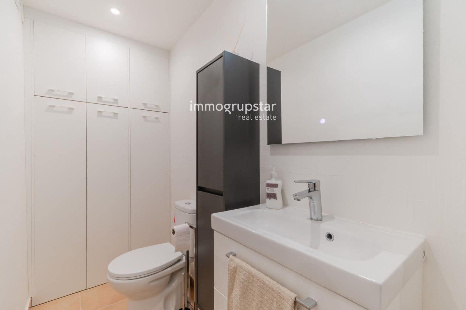 5 soverom Villa til salgs i Pals med svømmebasseng garasje - € 1 200 000 (Ref: 9446961)