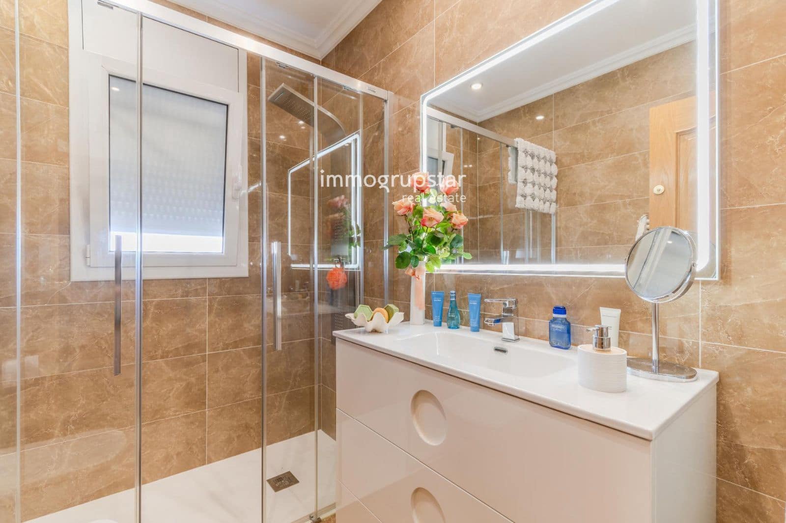 5 soverom Villa til salgs i Pals med svømmebasseng garasje - € 1 200 000 (Ref: 9446961)