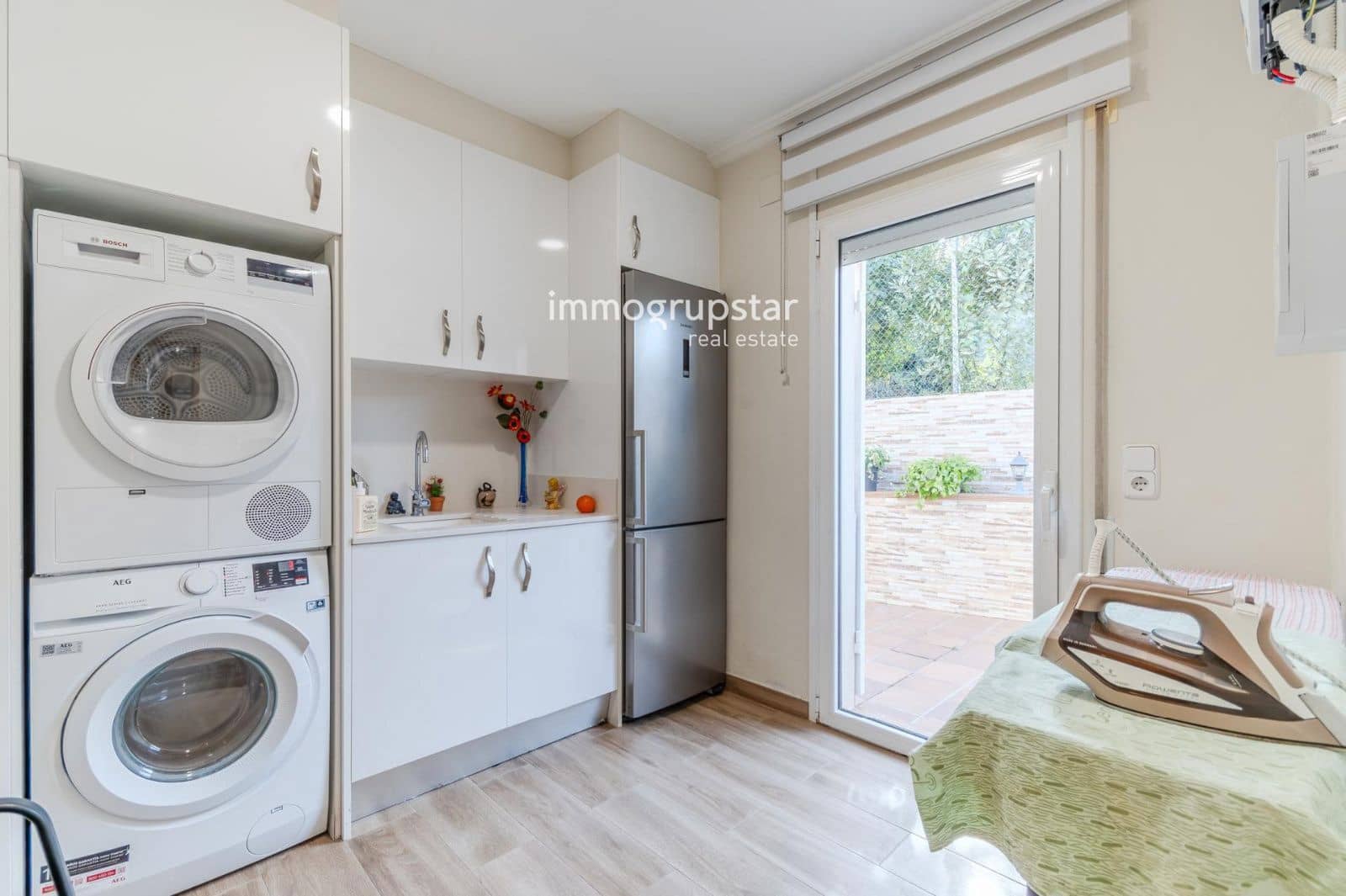 5 soverom Villa til salgs i Pals med svømmebasseng garasje - € 1 200 000 (Ref: 9446961)