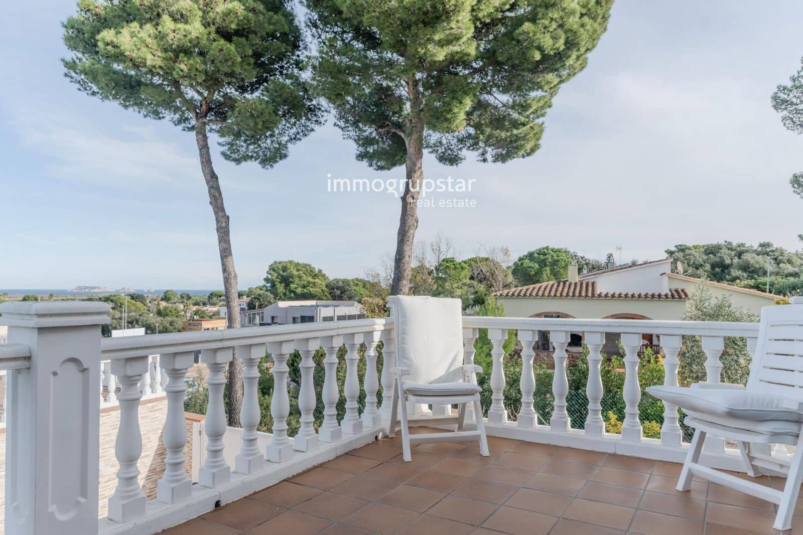 5 soverom Villa til salgs i Pals med svømmebasseng garasje - € 1 200 000 (Ref: 9446961)