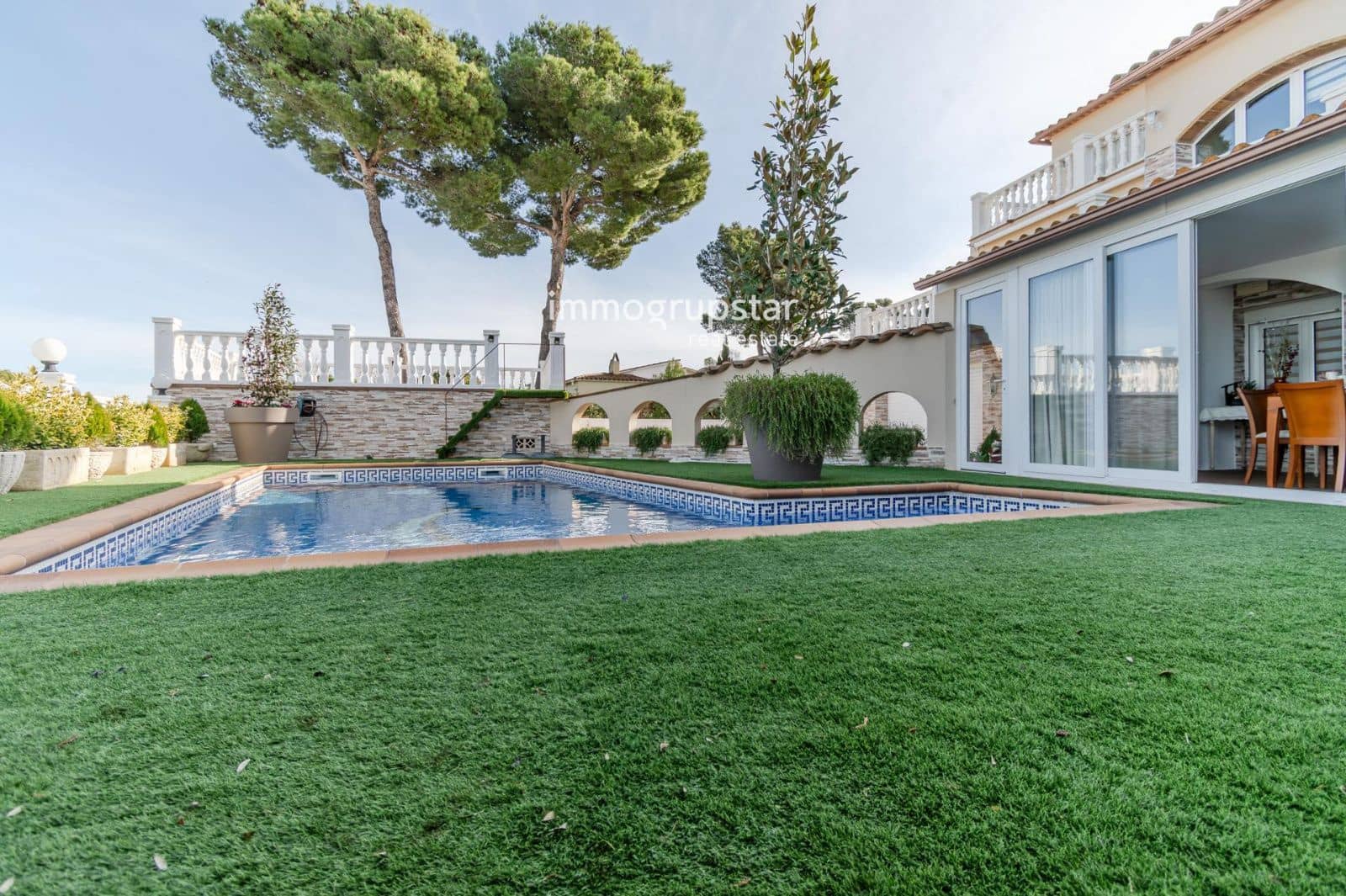 5 soverom Villa til salgs i Pals med svømmebasseng garasje - € 1 200 000 (Ref: 9446961)