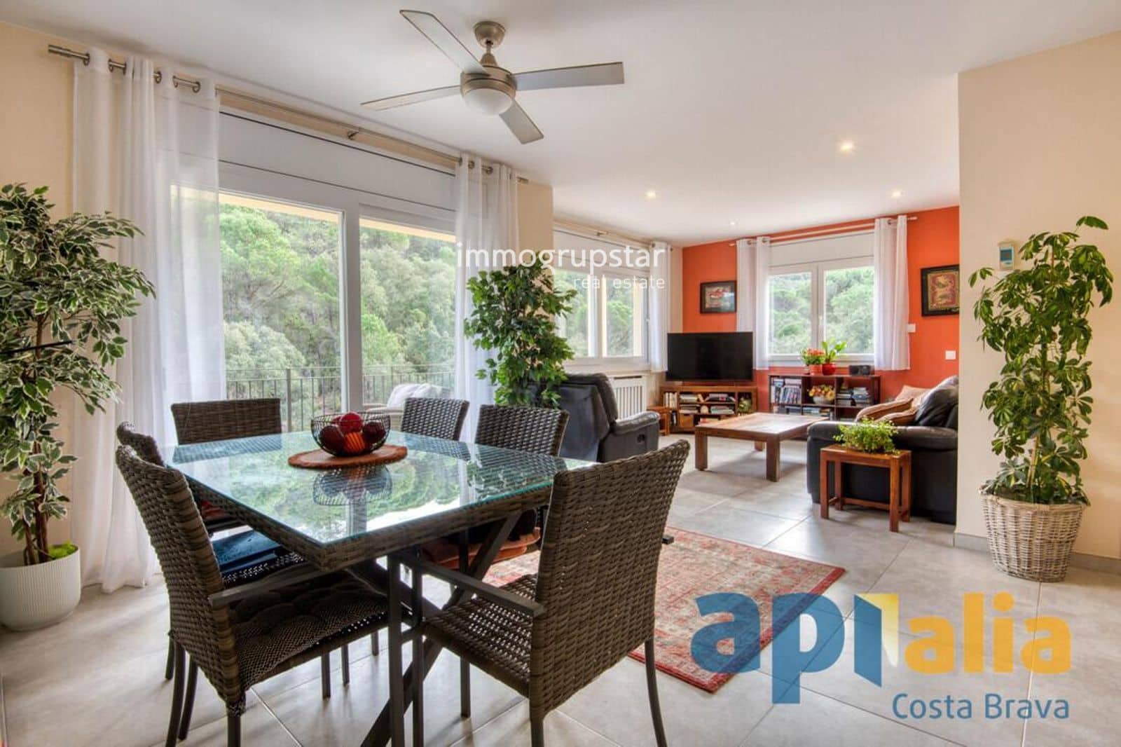 6 soverom Villa til salgs i Santa Cristina d'Aro med svømmebasseng garasje - € 795 000 (Ref: 9462880)