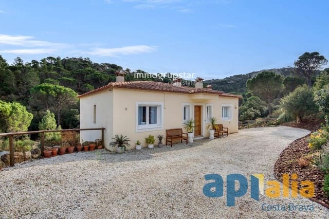 6 soveværelse Villa til salg i Santa Cristina d'Aro med swimmingpool garage - € 795.000 (Ref: 9462880)