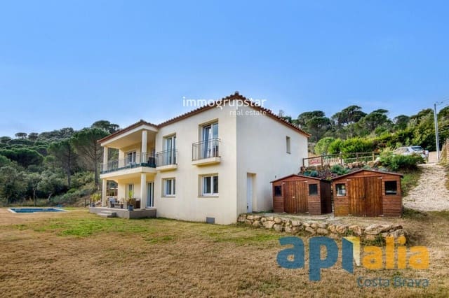 6 soveværelse Villa til salg i Santa Cristina d'Aro med swimmingpool garage - € 795.000 (Ref: 9462880)