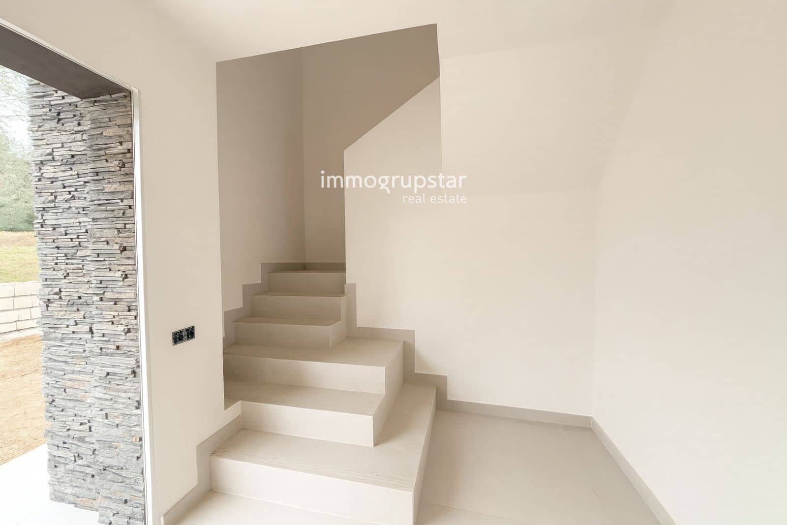 4 bedroom Villa for sale in Calonge i Sant Antoni with pool garage - € 829,000 (Ref: 9471300)