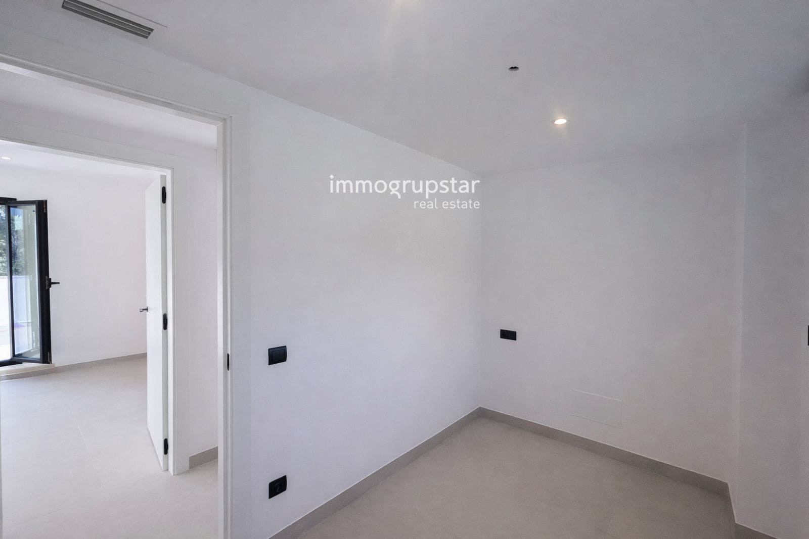 4 bedroom Villa for sale in Calonge i Sant Antoni with pool garage - € 829,000 (Ref: 9471300)