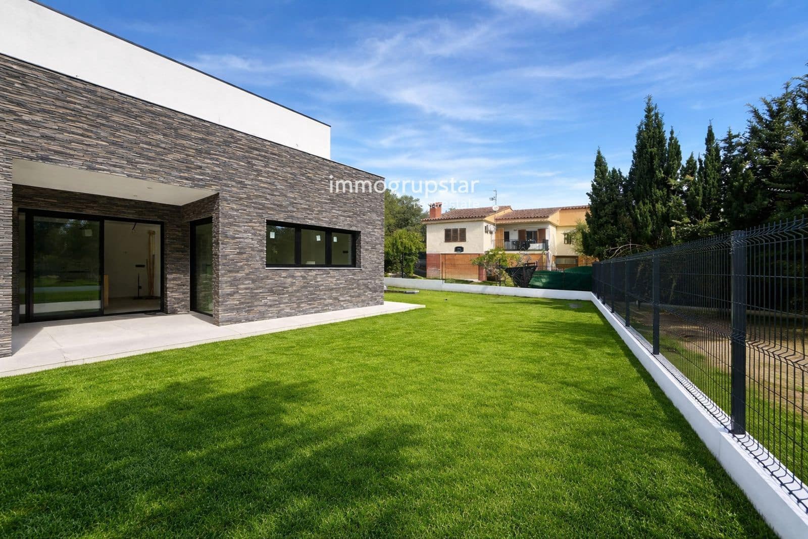 4 bedroom Villa for sale in Calonge i Sant Antoni with pool garage - € 829,000 (Ref: 9471300)
