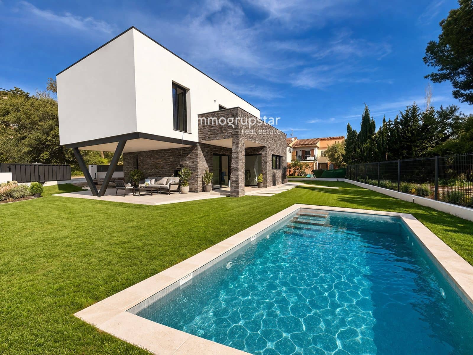 4 bedroom Villa for sale in Calonge i Sant Antoni with pool garage - € 829,000 (Ref: 9471300)