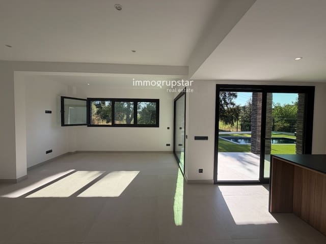 Chalet de 4 habitaciones en Calonge i Sant Antoni en venta con piscina garaje - 779.000 € (Ref: 9471300)