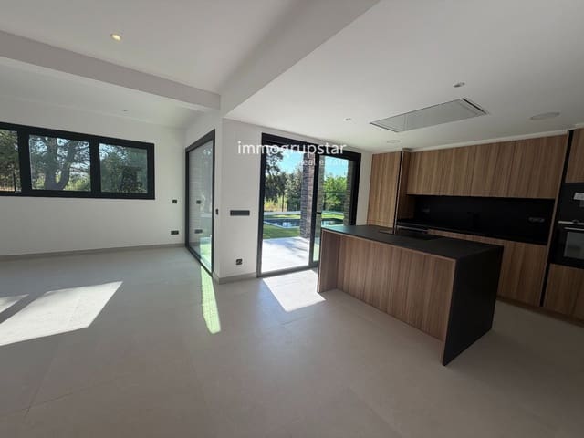 Chalet de 4 habitaciones en Calonge i Sant Antoni en venta con piscina garaje - 779.000 € (Ref: 9471300)