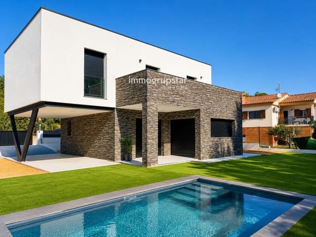 Chalet de 4 habitaciones en Calonge i Sant Antoni en venta con piscina garaje - 779.000 € (Ref: 9471300)