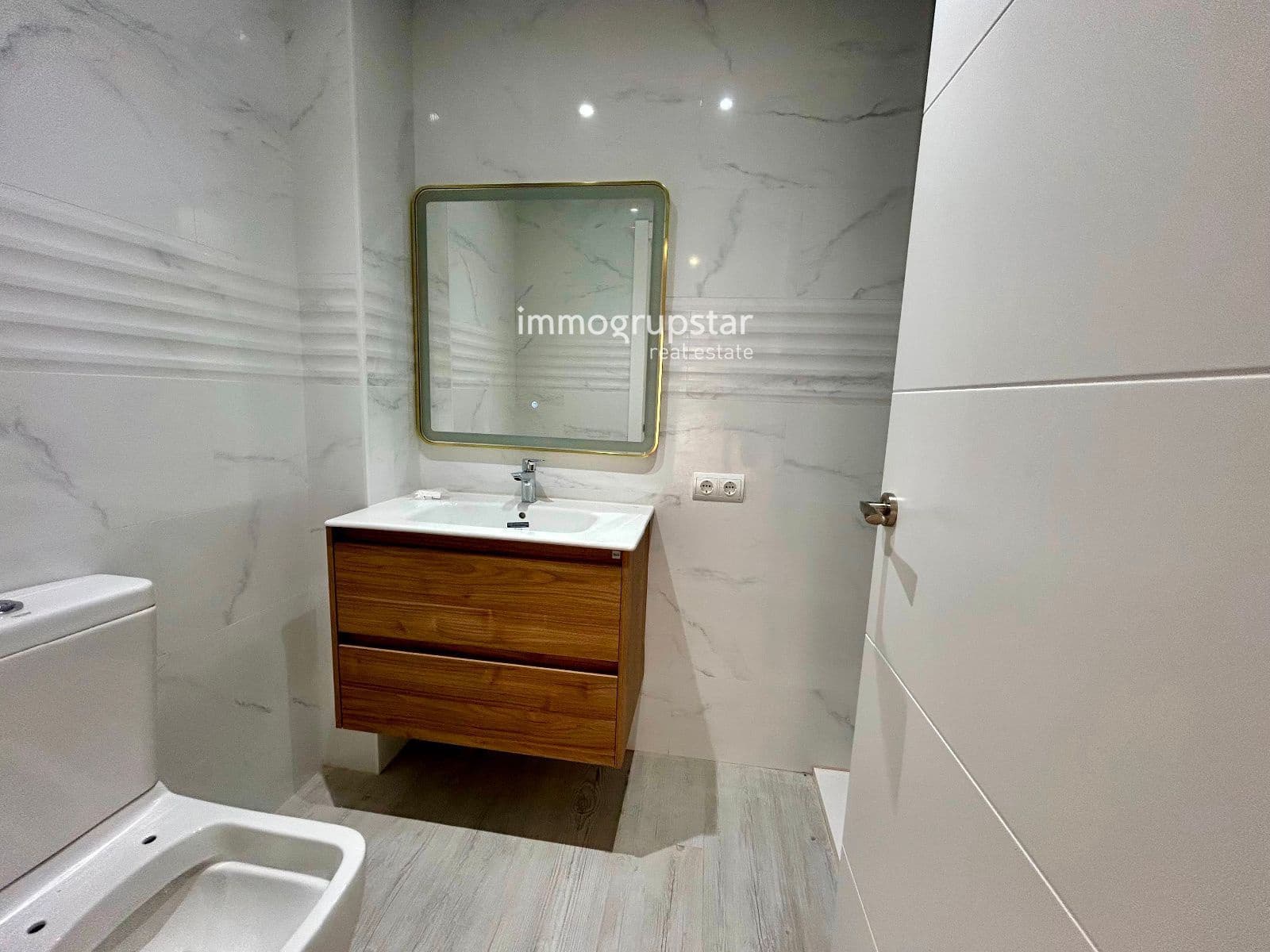 3 bedroom Flat for sale in Palamos with garage - € 279,000 (Ref: 9473523)