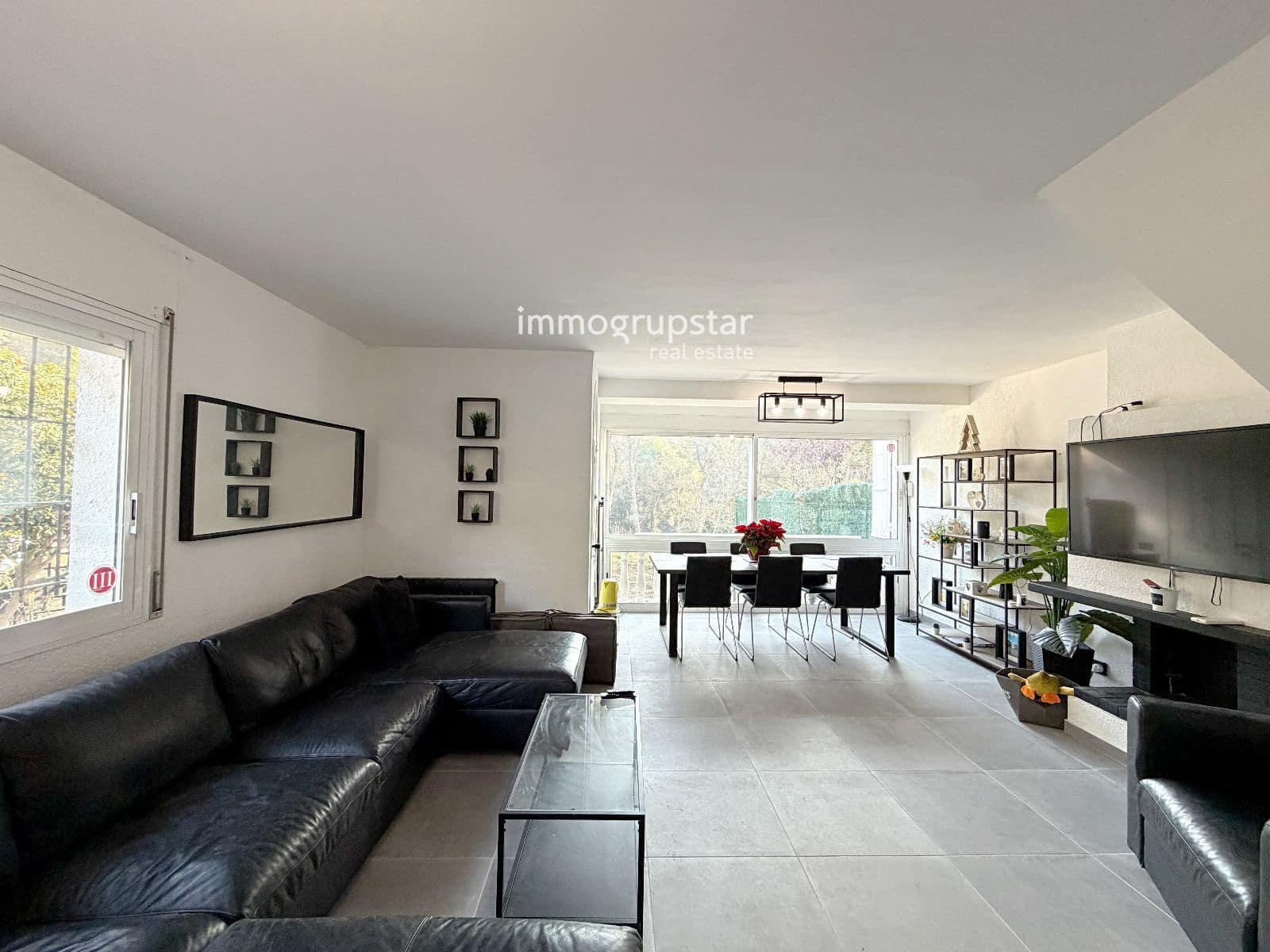 3 bedroom Townhouse for sale in Castell-Platja d'Aro with pool - € 385,000 (Ref: 9484986)