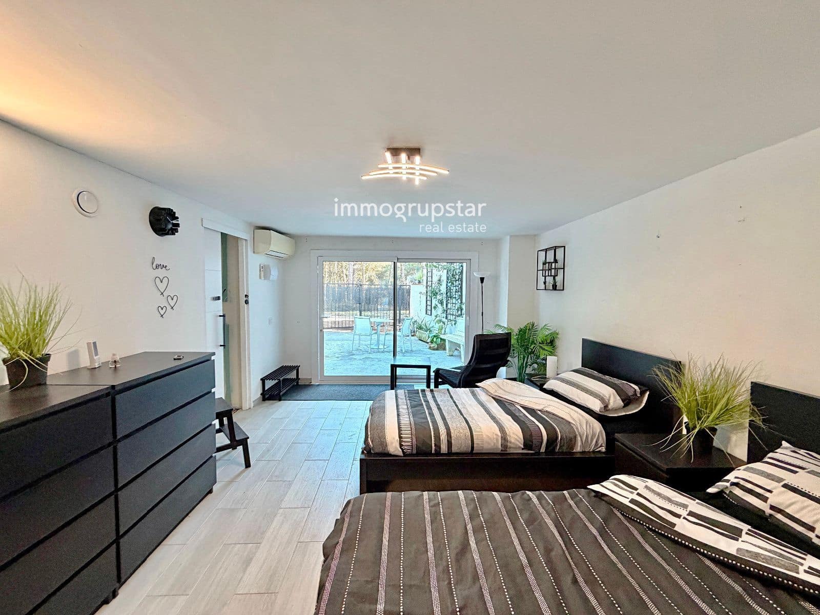 3 bedroom Townhouse for sale in Castell-Platja d'Aro with pool - € 385,000 (Ref: 9484986)