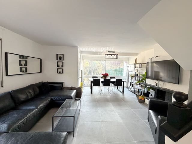 3 soveværelse Byhus til salg i Platja d'Aro, Castell-Platja d'Aro med swimmingpool - € 385.000 (Ref: 9484986)