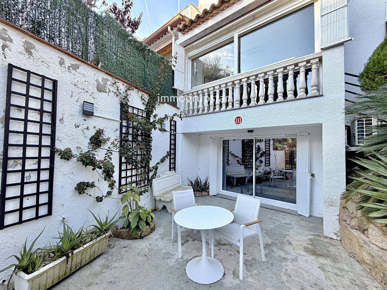 3 bedroom Townhouse for sale in Castell-Platja d'Aro with pool - € 385,000 (Ref: 9484986)