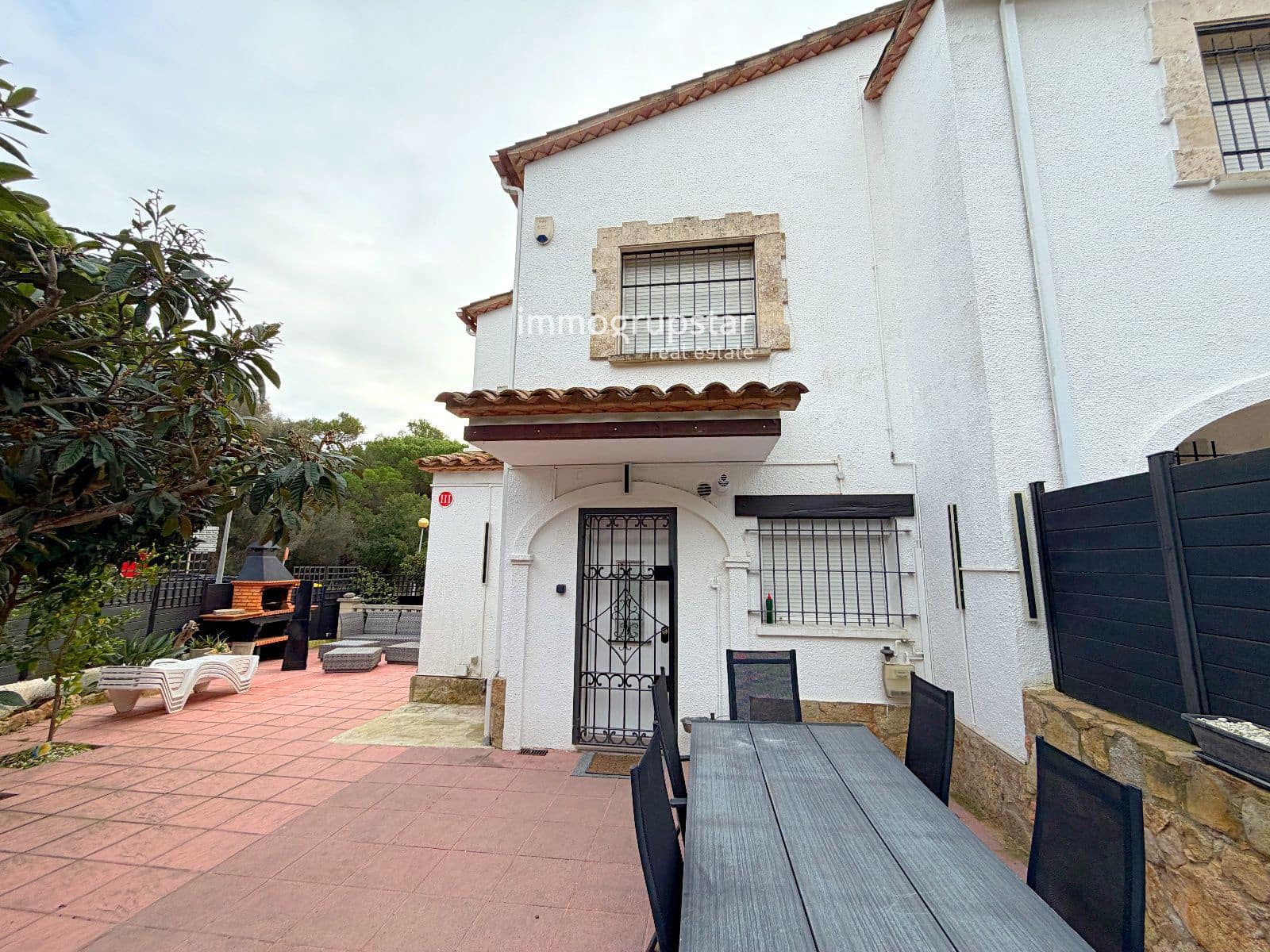 3 bedroom Townhouse for sale in Castell-Platja d'Aro with pool - € 385,000 (Ref: 9484986)