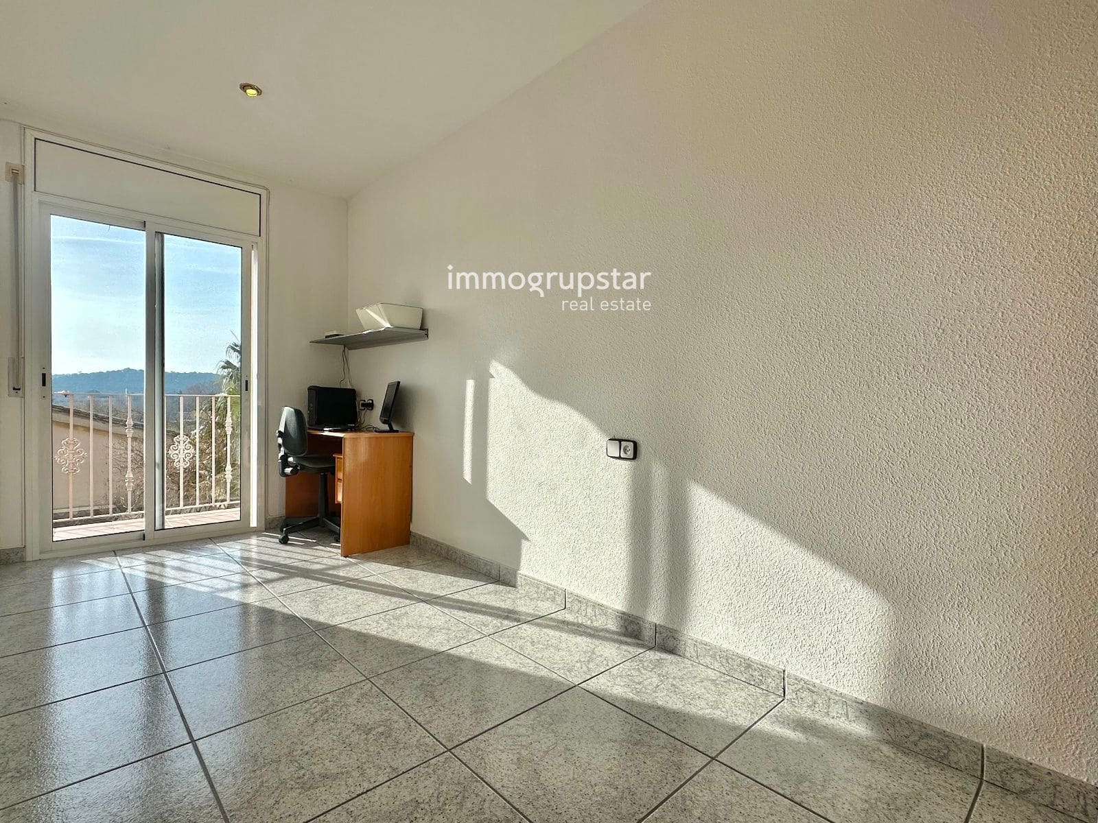 4 bedroom Townhouse for sale in Castell-Platja d'Aro with garage - € 450,000 (Ref: 9519353)