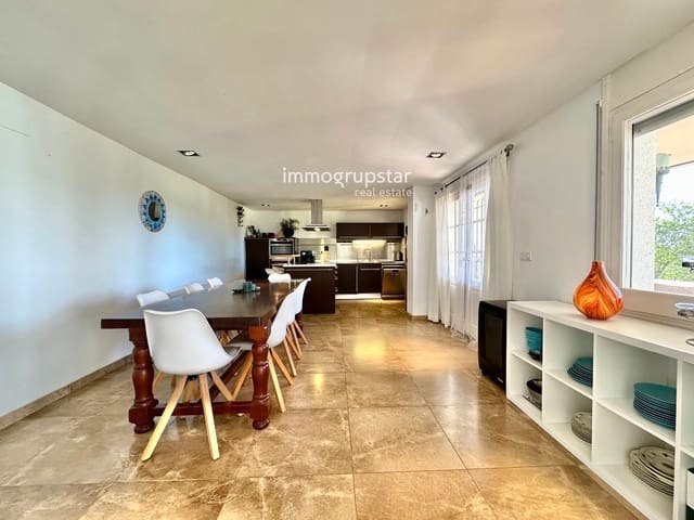 4 quarto Moradia para venda em Sant Antoni de Calonge, Calonge i Sant Antoni com piscina garagem - 630 000 € (Ref: 9536304)