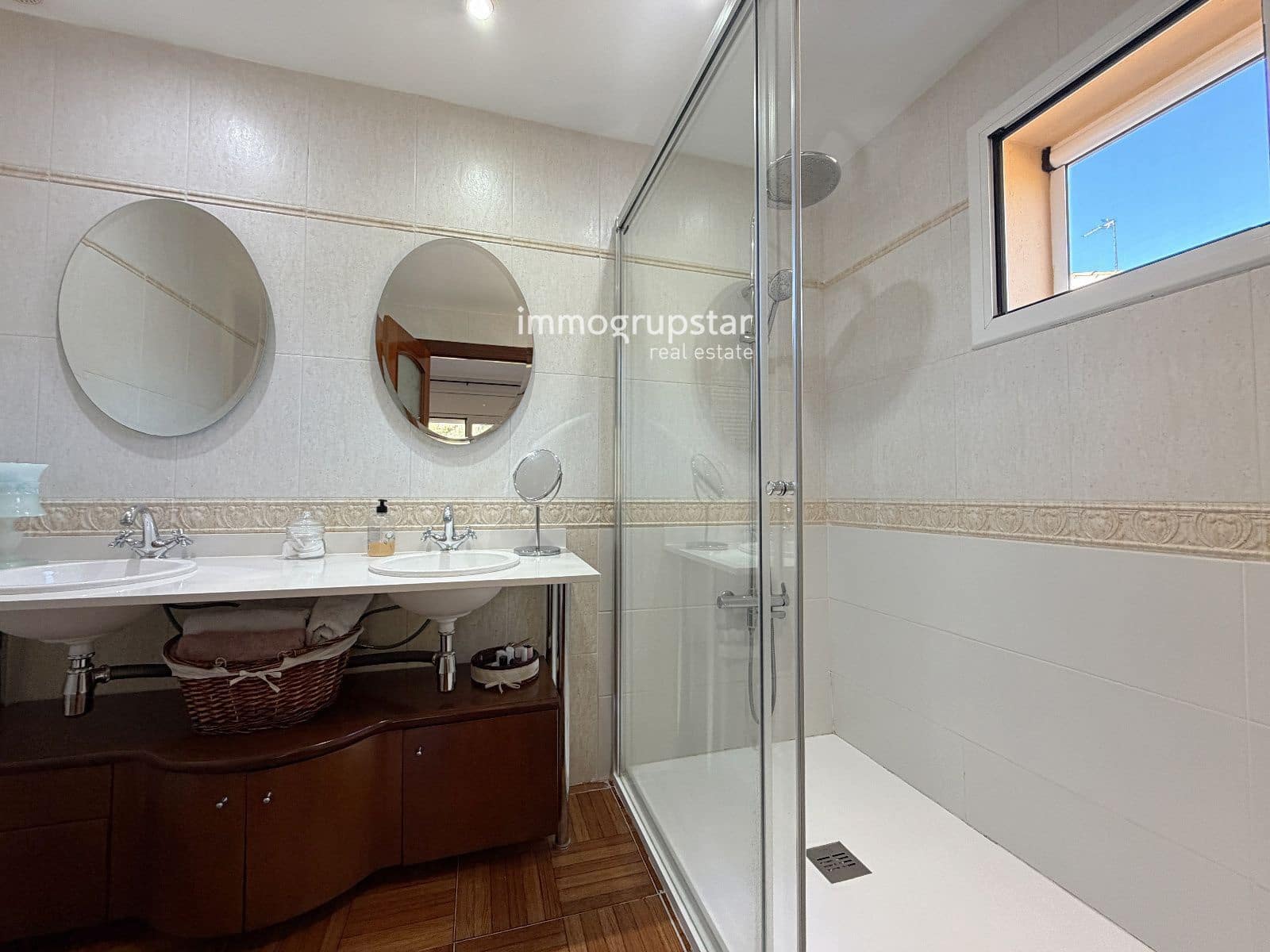 5 sovrum Villa till salu i Sant Antoni de Calonge med pool garage - 795 000 € (Ref: 9539861)