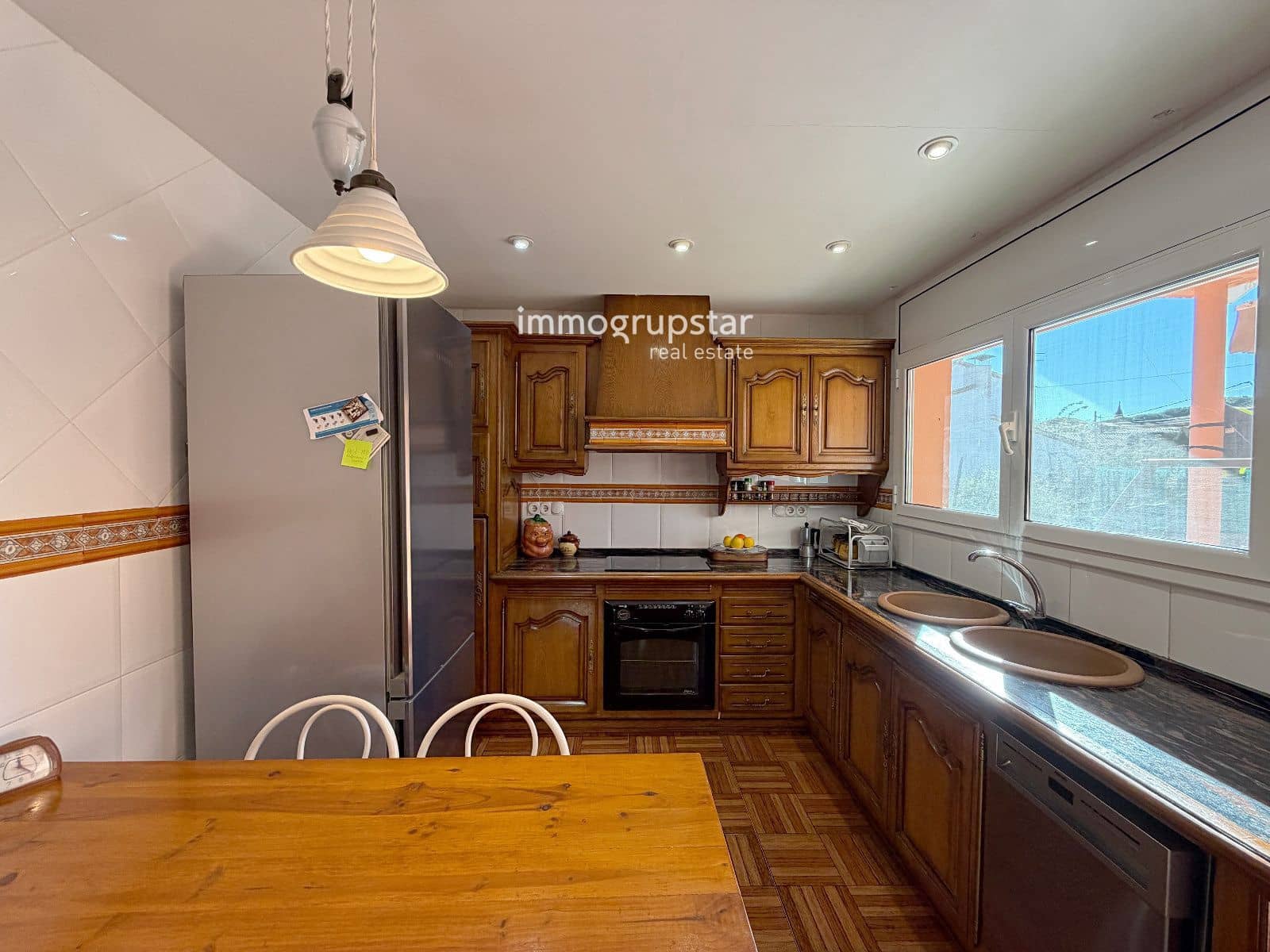 5 sovrum Villa till salu i Sant Antoni de Calonge med pool garage - 795 000 € (Ref: 9539861)