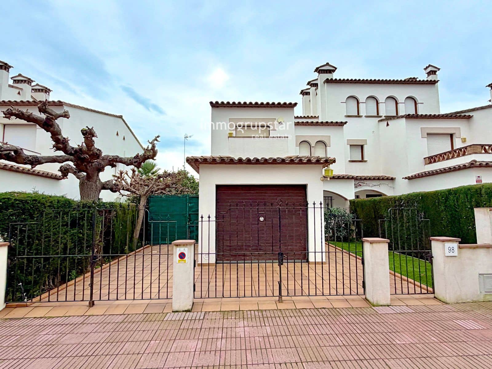 3 soverom Hus til salgs i Sant Antoni de Calonge med svømmebasseng garasje - € 680 000 (Ref: 9588040)