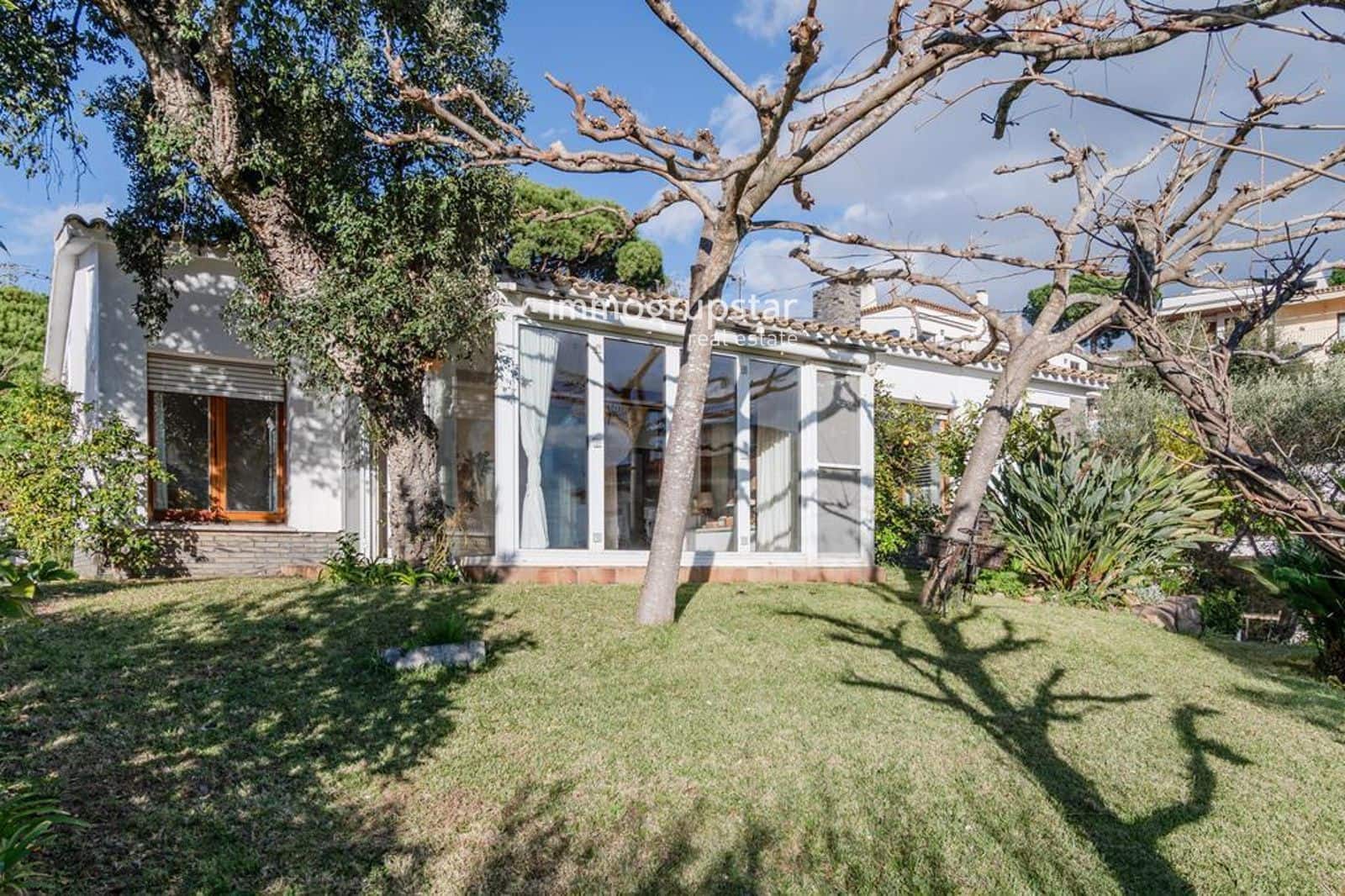 4 Zimmer Villa zu verkaufen in Sant Feliu de Guixols mit Pool Garage - 750.000 € (Ref: 9592007)