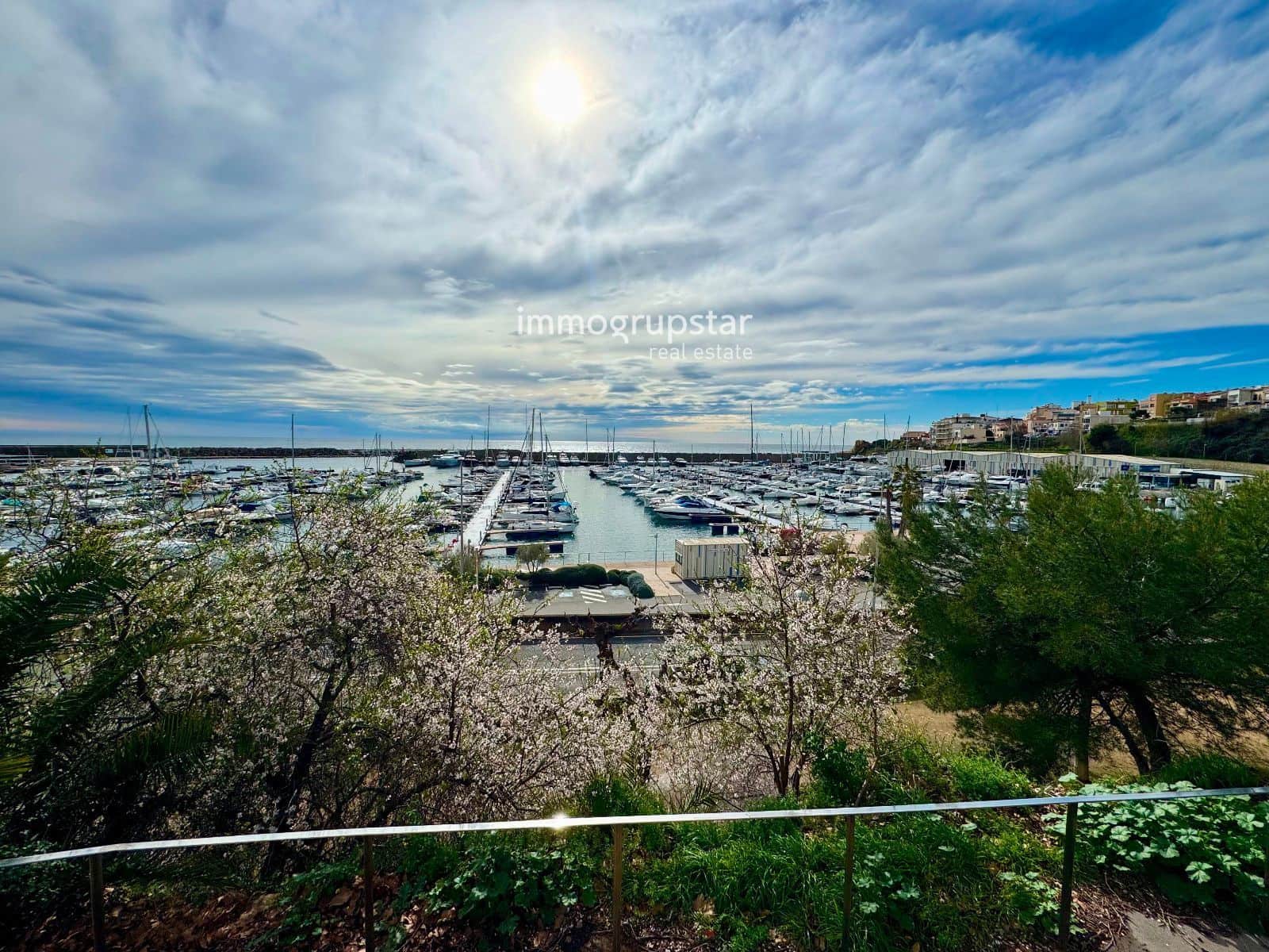 1 bedroom Flat for sale in Palamos - € 210,000 (Ref: 9606770)