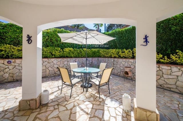 3 bedroom Villa for sale in Sant Antoni de Calonge, Calonge i Sant Antoni with pool garage - € 420,000 (Ref: 9619849)