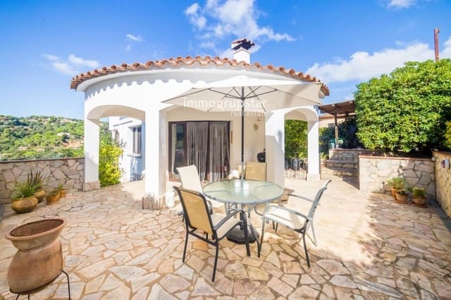 3 bedroom Villa for sale in Sant Antoni de Calonge, Calonge i Sant Antoni with pool garage - € 420,000 (Ref: 9619849)