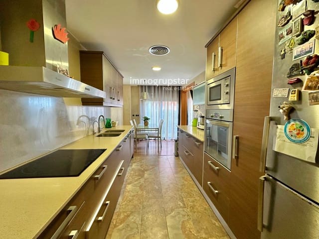 4 soveværelse Byhus til salg i Palamós med garage - € 635.000 (Ref: 9624323)