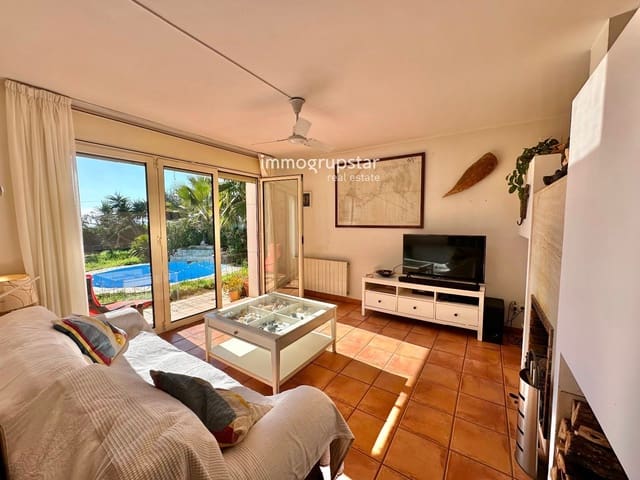 3 soveværelse Villa til salg i Sant Antoni de Calonge, Calonge i Sant Antoni med swimmingpool garage - € 545.000 (Ref: 9638081)