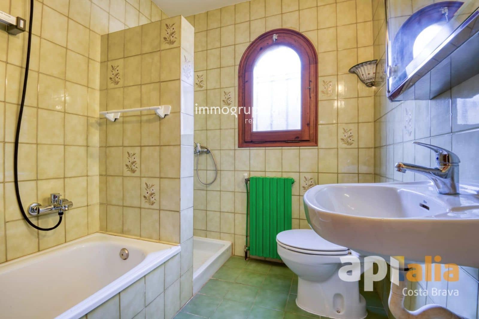 5 bedroom Villa for sale in Sant Antoni de Calonge with pool garage - € 875,000 (Ref: 9697788)