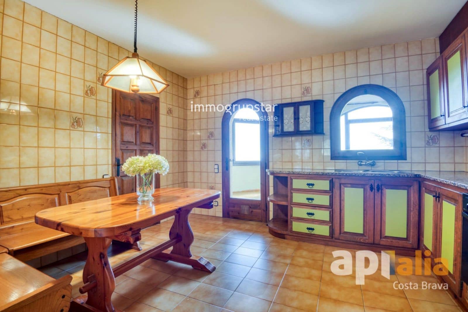 5 bedroom Villa for sale in Sant Antoni de Calonge with pool garage - € 875,000 (Ref: 9697788)