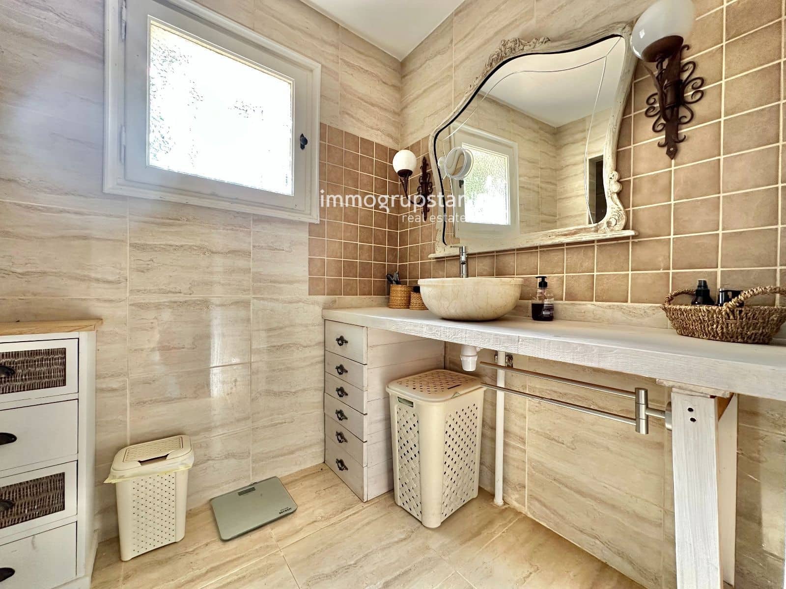 5 bedroom Villa for sale in Sant Antoni de Calonge with pool - € 594,000 (Ref: 9700031)