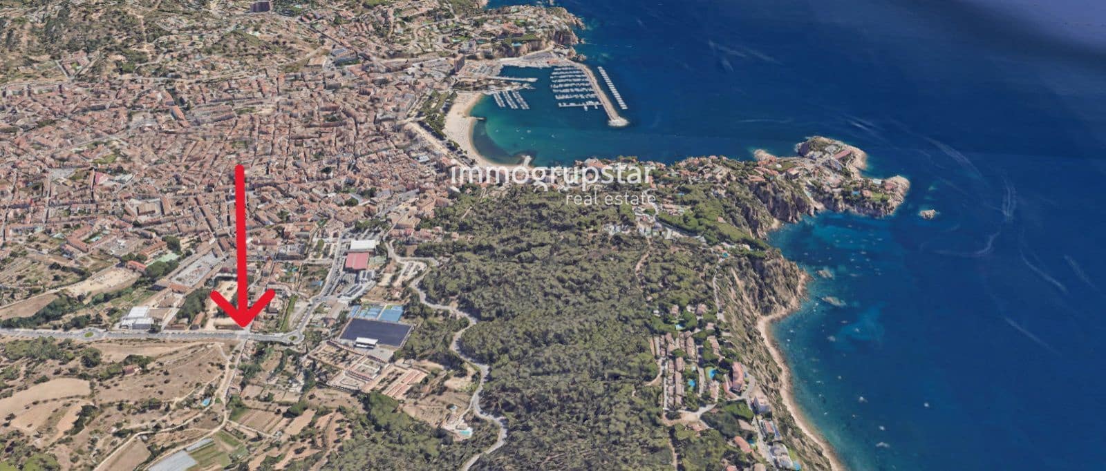 4 bedroom Townhouse for sale in Sant Feliu de Guixols with garage - € 460,000 (Ref: 9709199)