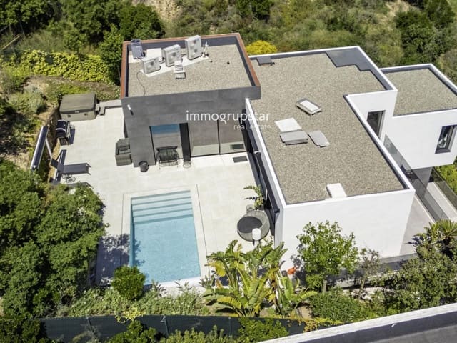 4 chambre Villa/Maison à vendre à Castell-Platja d'Aro avec piscine garage - 1 750 000 € (Ref: 9722705)