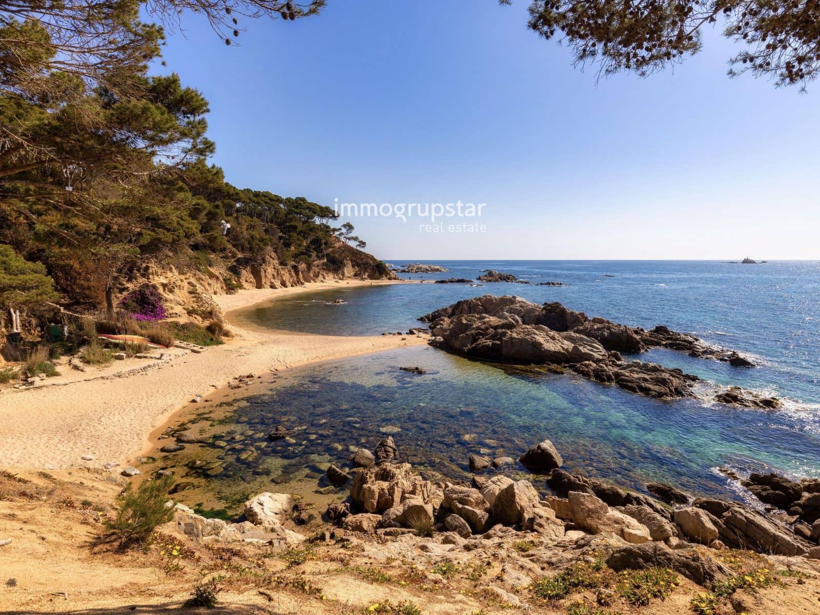 3 bedroom Flat for sale in Palamos with pool garage - € 550,000 (Ref: 9727019)