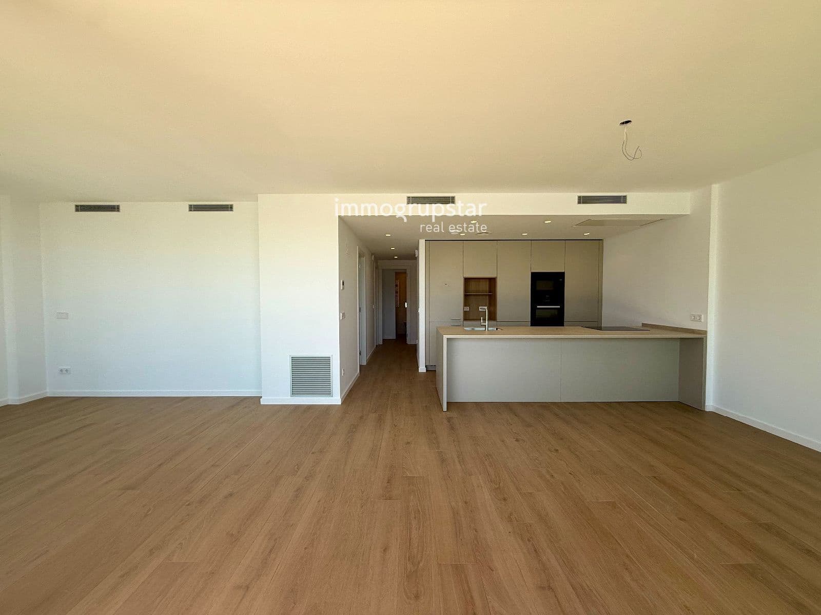 3 bedroom Flat for sale in Platja d'Aro with pool garage - € 680,000 (Ref: 9727441)