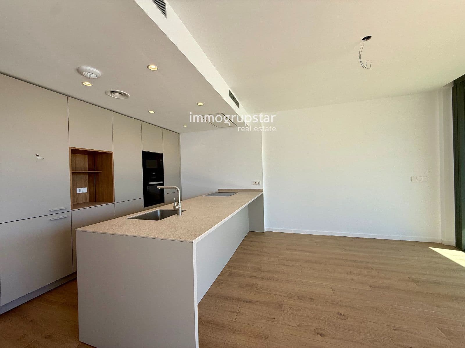 3 bedroom Flat for sale in Platja d'Aro with pool garage - € 680,000 (Ref: 9727441)