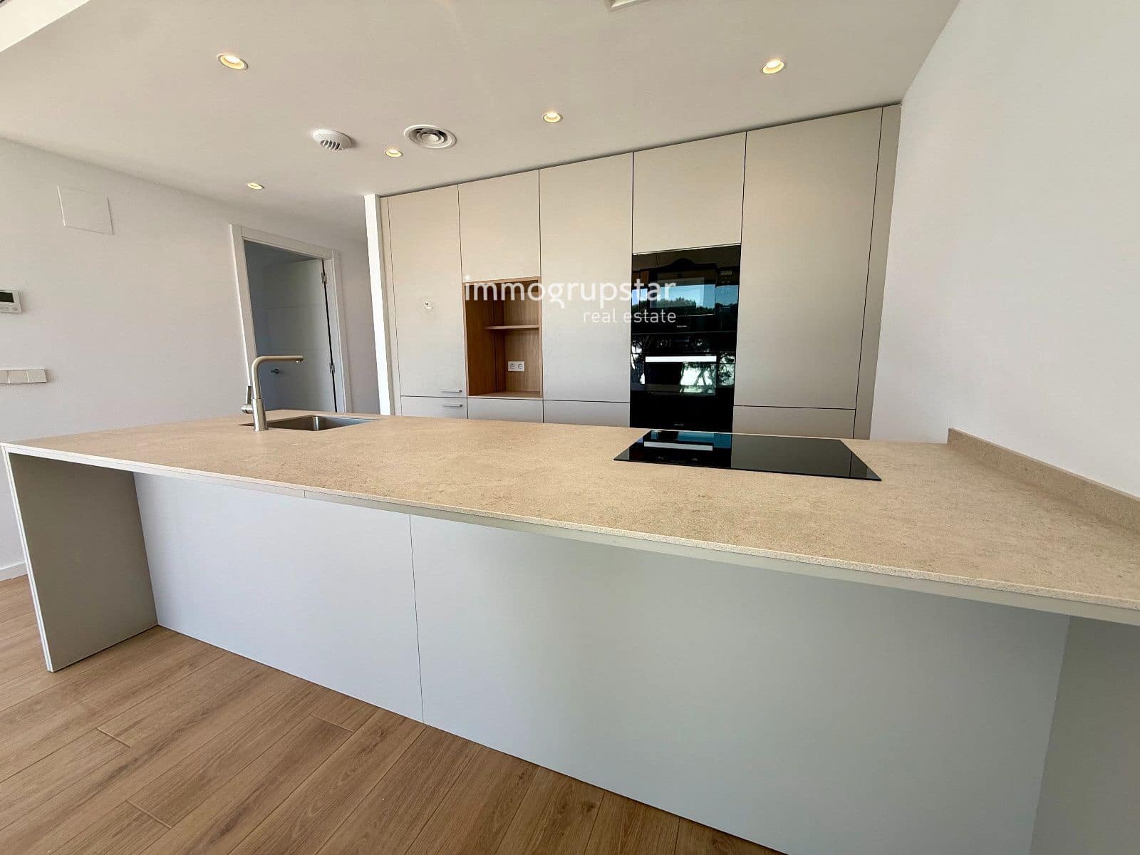 3 bedroom Flat for sale in Platja d'Aro with pool garage - € 680,000 (Ref: 9727441)