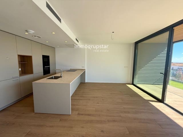 3 chambre Appartement à vendre à Platja d'Aro, Castell-Platja d'Aro avec piscine garage - 680 000 € (Ref: 9727441)