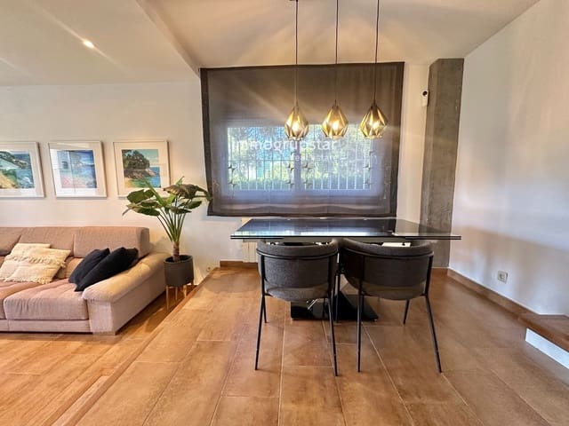 3 quarto Casa em Banda para venda em Platja d'Aro, Castell-Platja d'Aro com piscina - 475 000 € (Ref: 9737332)