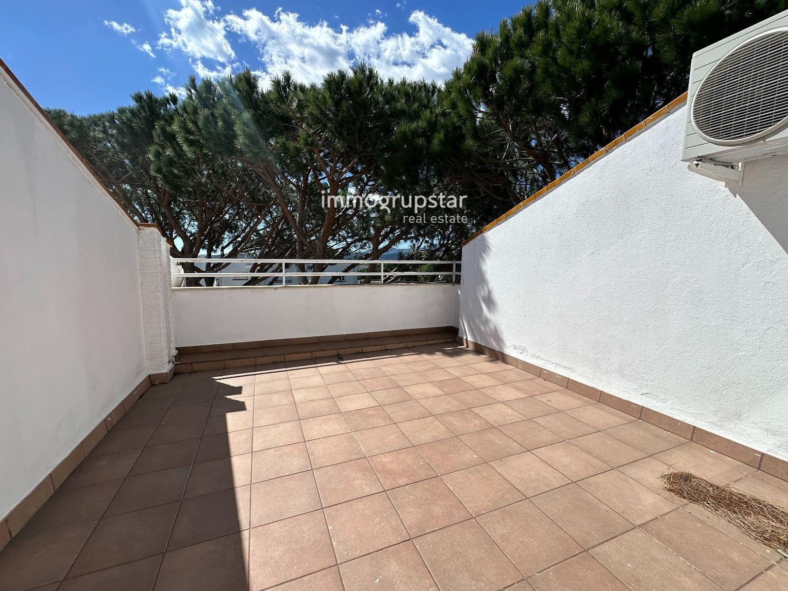 3 bedroom Townhouse for sale in Castell-Platja d'Aro with pool - € 475,000 (Ref: 9737332)